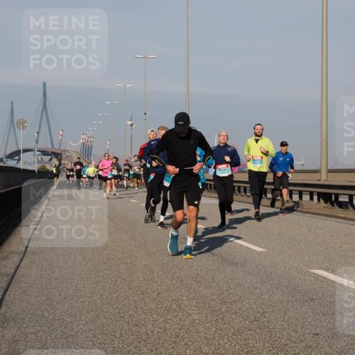 03.10.2025 - Köhlbrandbrückenlauf Fabian Wolf http://msf.ph/oto/9032691 03.10.2025 09:46:49 Position 3  meine-sportfotos.de