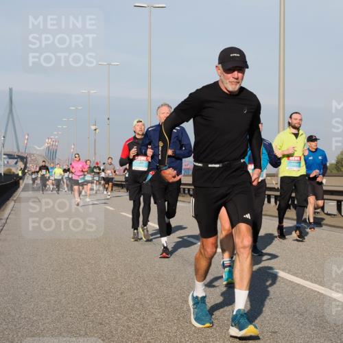03.10.2025 - Köhlbrandbrückenlauf Fabian Wolf http://msf.ph/oto/9032731 03.10.2025 09:46:51 Position 3  meine-sportfotos.de