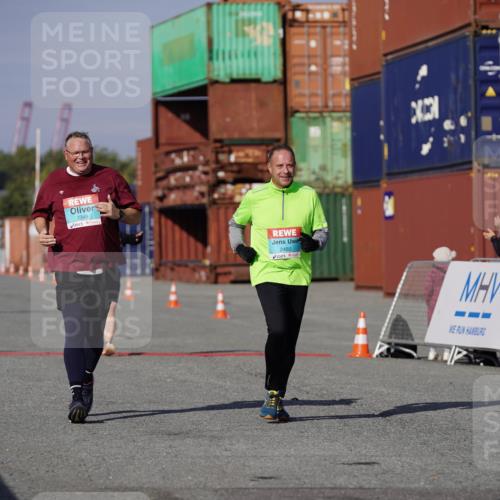 03.10.2025 - Köhlbrandbrückenlauf Michael Burmester http://msf.ph/oto/9032764 03.10.2025 10:40:23 Ziel 2480, 3349 meine-sportfotos.de