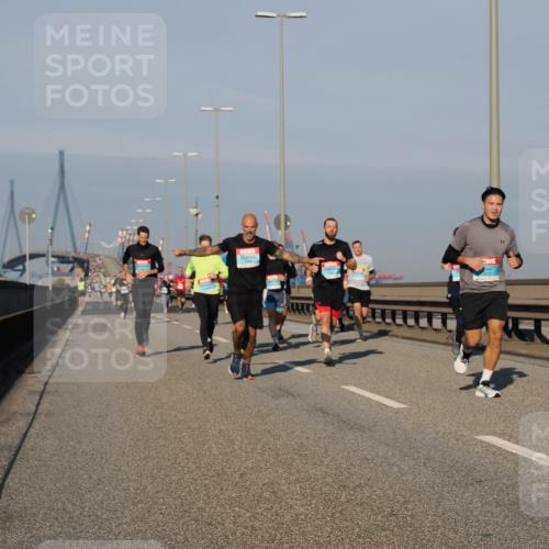 03.10.2025 - Köhlbrandbrückenlauf Fabian Wolf http://msf.ph/oto/9032874 03.10.2025 09:47:00 Position 3  meine-sportfotos.de