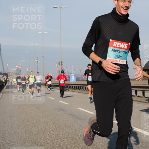 03.10.2025 - Köhlbrandbrückenlauf Fabian Wolf http://msf.ph/oto/9032994 03.10.2025 09:47:06 Position 3 1368, 1146 meine-sportfotos.de