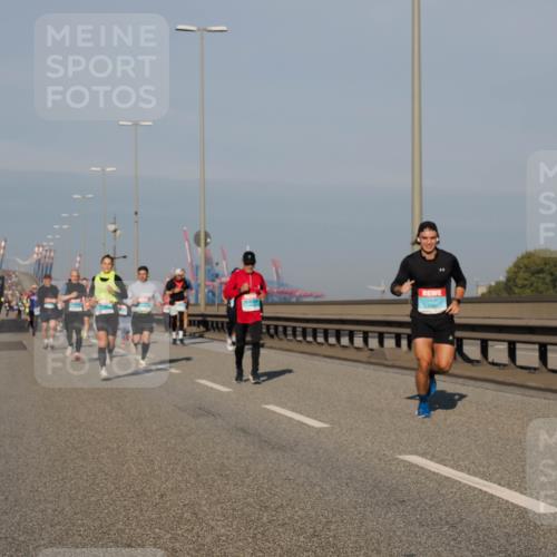03.10.2025 - Köhlbrandbrückenlauf Fabian Wolf http://msf.ph/oto/9033030 03.10.2025 09:47:08 Position 3  meine-sportfotos.de