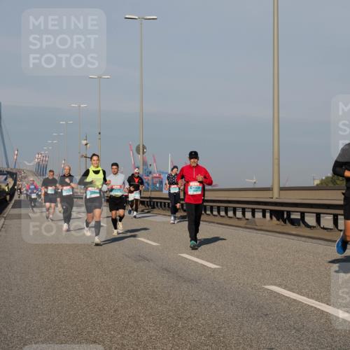 03.10.2025 - Köhlbrandbrückenlauf Fabian Wolf http://msf.ph/oto/9033054 03.10.2025 09:47:09 Position 3 8790 meine-sportfotos.de