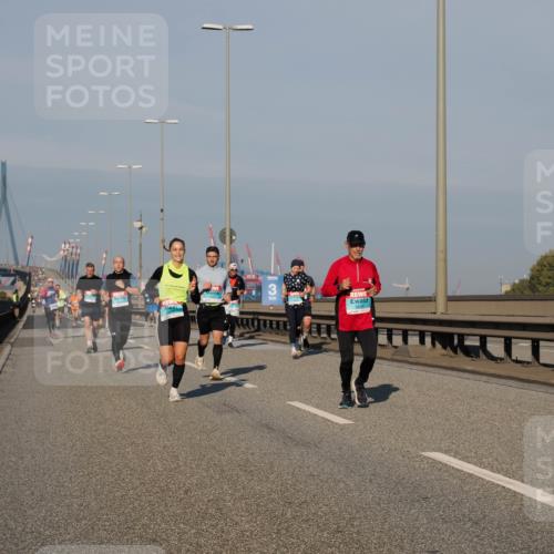 03.10.2025 - Köhlbrandbrückenlauf Fabian Wolf http://msf.ph/oto/9033069 03.10.2025 09:47:10 Position 3 3 meine-sportfotos.de