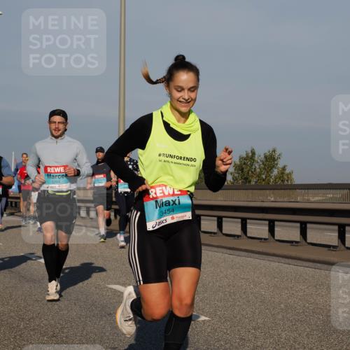 03.10.2025 - Köhlbrandbrückenlauf Fabian Wolf http://msf.ph/oto/9033143 03.10.2025 09:47:13 Position 3 1468, 3204, 50, 2024, 3454 meine-sportfotos.de