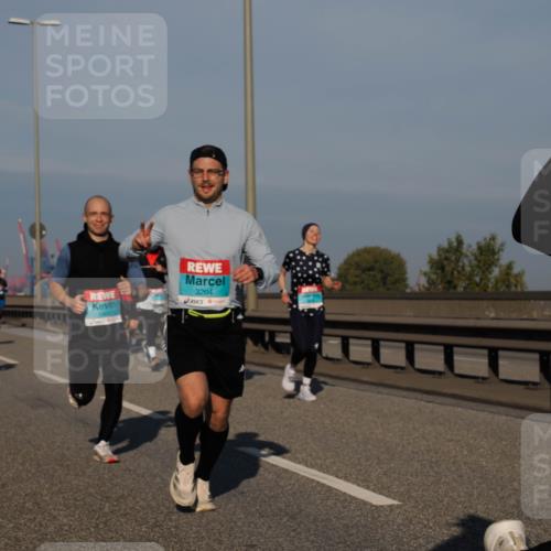 03.10.2025 - Köhlbrandbrückenlauf Fabian Wolf http://msf.ph/oto/9033152 03.10.2025 09:47:14 Position 3 3204 meine-sportfotos.de