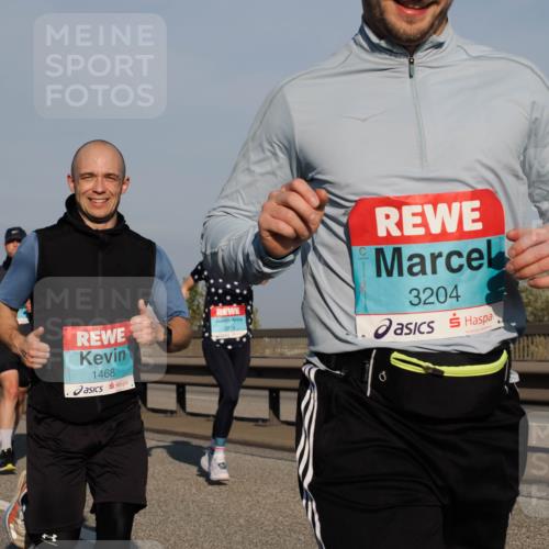 03.10.2025 - Köhlbrandbrückenlauf Fabian Wolf http://msf.ph/oto/9033181 03.10.2025 09:47:15 Position 3 1468, 2979, 3204 meine-sportfotos.de