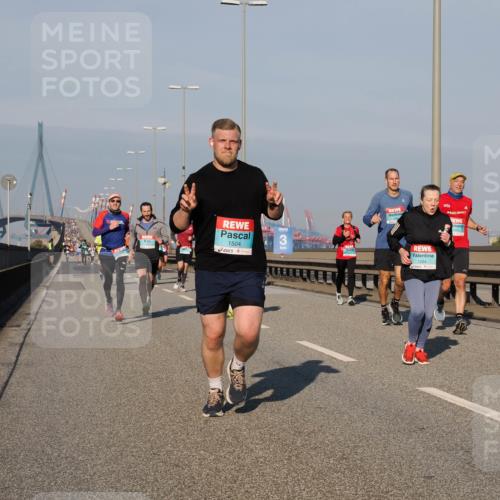 03.10.2025 - Köhlbrandbrückenlauf Fabian Wolf http://msf.ph/oto/9033216 03.10.2025 09:47:17 Position 3 1504, 3, 1284 meine-sportfotos.de
