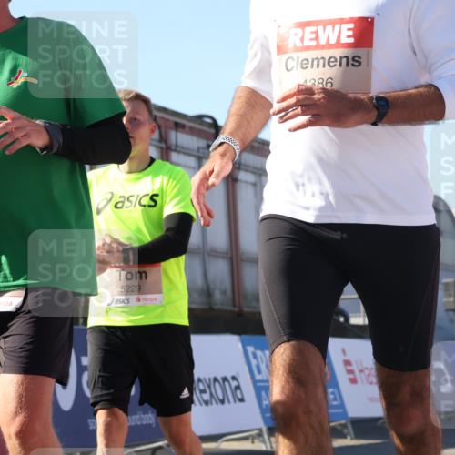 03.10.2025 - Köhlbrandbrückenlauf Luisa Fischer http://msf.ph/oto/9033218 03.10.2025 13:10:34 Ziel 4386, 4429, 4514, 4710, 4711, 4774, 5229, 5383, 5410, 5689, 5738, 5889, 6024, 6177, 6294, 6779, 6781, 6782 meine-sportfotos.de