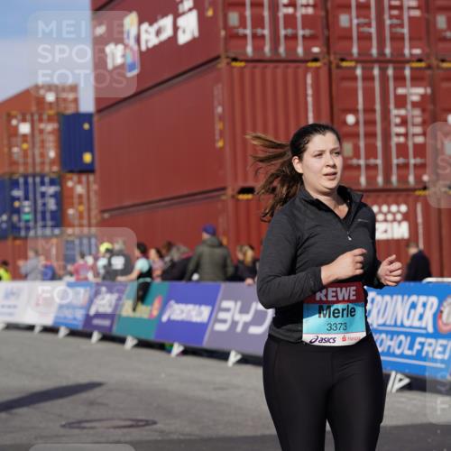 03.10.2025 - Köhlbrandbrückenlauf Michael Burmester http://msf.ph/oto/9033219 03.10.2025 10:41:15 Ziel 2182, 2199, 2547, 2548, 3373, 3374 meine-sportfotos.de