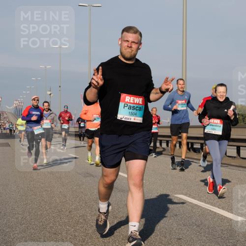03.10.2025 - Köhlbrandbrückenlauf Fabian Wolf http://msf.ph/oto/9033235 03.10.2025 09:47:18 Position 3 1504, 1284 meine-sportfotos.de
