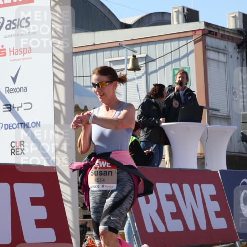 03.10.2025 - Köhlbrandbrückenlauf Luisa Fischer http://msf.ph/oto/9033242 03.10.2025 13:10:38 Ziel 4386, 4429, 4488, 4514, 5229, 5383, 5410, 5689, 5738, 5753, 5889, 6024, 6177, 6269, 6273, 6294, 6779 meine-sportfotos.de