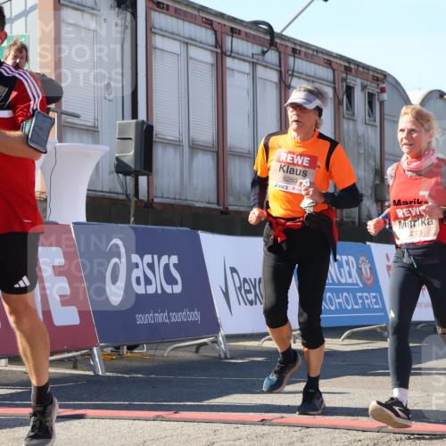 03.10.2025 - Köhlbrandbrückenlauf Luisa Fischer http://msf.ph/oto/9033260 03.10.2025 13:10:40 Ziel 4081, 4386, 4429, 4488, 4514, 5229, 5383, 5410, 5689, 5738, 5753, 5889, 6024, 6177, 6269, 6273, 6779 meine-sportfotos.de