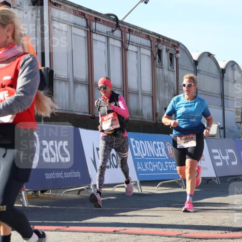 03.10.2025 - Köhlbrandbrückenlauf Luisa Fischer http://msf.ph/oto/9033271 03.10.2025 13:10:42 Ziel 4081, 4386, 4412, 4488, 4514, 5229, 5383, 5410, 5738, 5753, 5889, 6177, 6269, 6273, 6779 meine-sportfotos.de