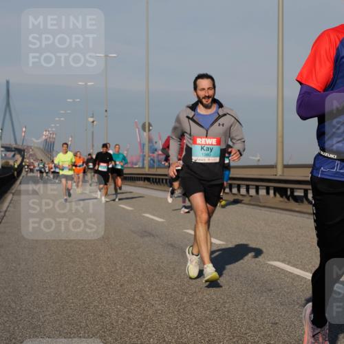 03.10.2025 - Köhlbrandbrückenlauf Fabian Wolf http://msf.ph/oto/9033298 03.10.2025 09:47:21 Position 3 1380, 0, 1106 meine-sportfotos.de