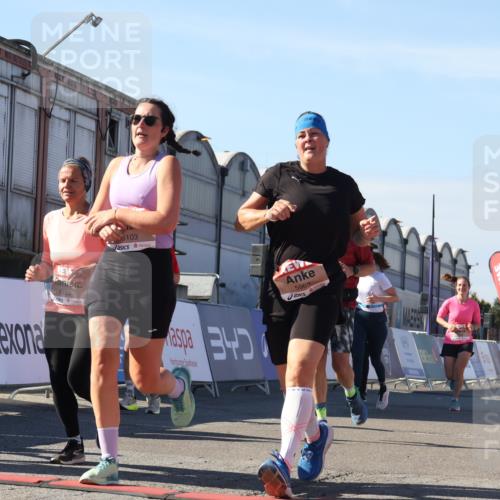 03.10.2025 - Köhlbrandbrückenlauf Luisa Fischer http://msf.ph/oto/9033355 03.10.2025 13:10:57 Ziel 4352, 4370, 4401, 4412, 4506, 4547, 4689, 4862, 4933, 4998, 5103, 5791, 5965, 6274, 6330, 6449, 6450, 6665, 6797 meine-sportfotos.de