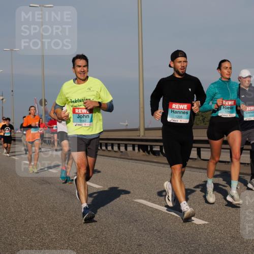 03.10.2025 - Köhlbrandbrückenlauf Fabian Wolf http://msf.ph/oto/9033433 03.10.2025 09:47:28 Position 3 1182, 1205, 1280, 2843 meine-sportfotos.de