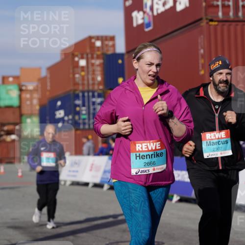 03.10.2025 - Köhlbrandbrückenlauf Michael Burmester http://msf.ph/oto/9033447 03.10.2025 10:41:33 Ziel 2307, 2666, 2988, 3517 meine-sportfotos.de