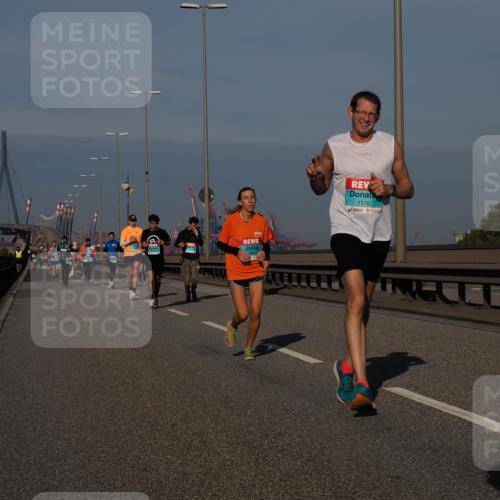 03.10.2025 - Köhlbrandbrückenlauf Fabian Wolf http://msf.ph/oto/9033467 03.10.2025 09:47:29 Position 3 1176 meine-sportfotos.de
