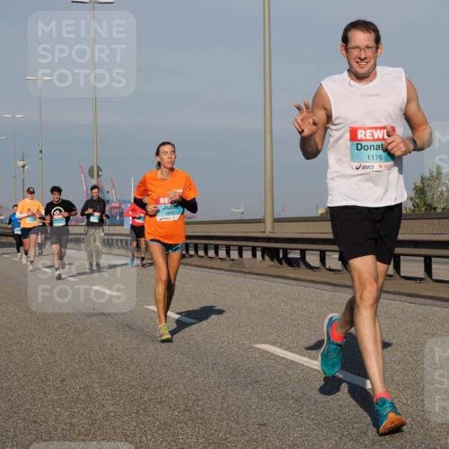 03.10.2025 - Köhlbrandbrückenlauf Fabian Wolf http://msf.ph/oto/9033488 03.10.2025 09:47:30 Position 3 2849, 1176 meine-sportfotos.de