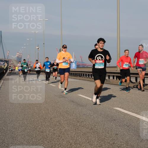 03.10.2025 - Köhlbrandbrückenlauf Fabian Wolf http://msf.ph/oto/9033583 03.10.2025 09:47:34 Position 3 2901, 1165 meine-sportfotos.de