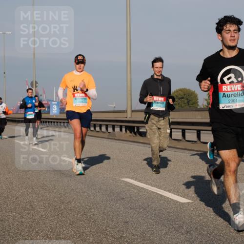 03.10.2025 - Köhlbrandbrückenlauf Fabian Wolf http://msf.ph/oto/9033625 03.10.2025 09:47:36 Position 3 3, 1474, 1144, 2901 meine-sportfotos.de