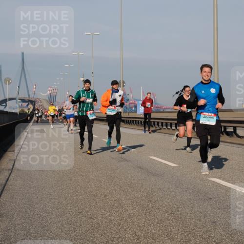 03.10.2025 - Köhlbrandbrückenlauf Fabian Wolf http://msf.ph/oto/9033678 03.10.2025 09:47:39 Position 3 947 meine-sportfotos.de