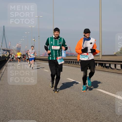 03.10.2025 - Köhlbrandbrückenlauf Fabian Wolf http://msf.ph/oto/9033714 03.10.2025 09:47:41 Position 3 1526, 3164, 3316 meine-sportfotos.de