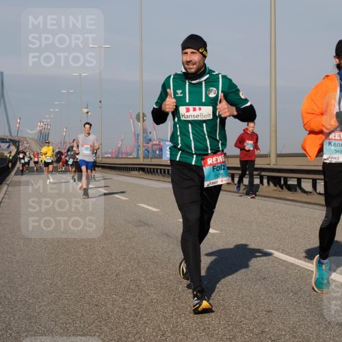 03.10.2025 - Köhlbrandbrückenlauf Fabian Wolf http://msf.ph/oto/9033722 03.10.2025 09:47:42 Position 3 1526, 3164 meine-sportfotos.de