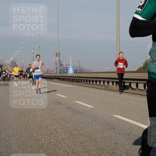03.10.2025 - Köhlbrandbrückenlauf Fabian Wolf http://msf.ph/oto/9033735 03.10.2025 09:47:43 Position 3 18 meine-sportfotos.de