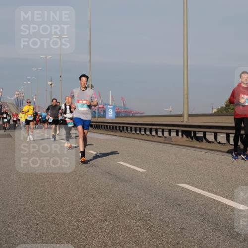 03.10.2025 - Köhlbrandbrückenlauf Fabian Wolf http://msf.ph/oto/9033754 03.10.2025 09:47:45 Position 3 3 meine-sportfotos.de