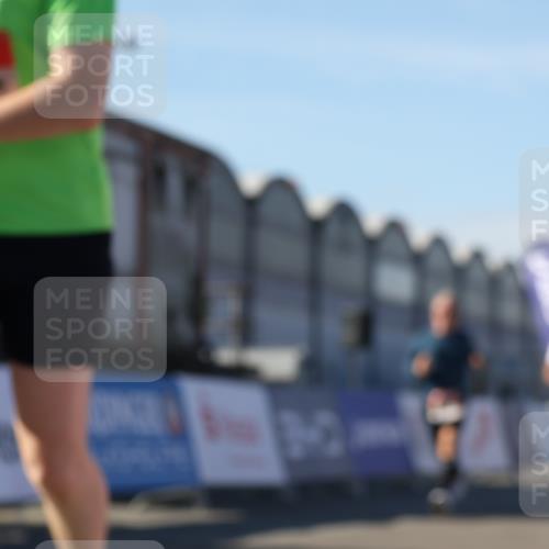 03.10.2025 - Köhlbrandbrückenlauf Luisa Fischer http://msf.ph/oto/9033793 03.10.2025 13:12:13 Ziel 4176, 4305, 4369, 4468, 4470, 4474, 4656, 5644, 5856, 5927, 6098, 6121, 6184, 6185, 6565, 6566 meine-sportfotos.de