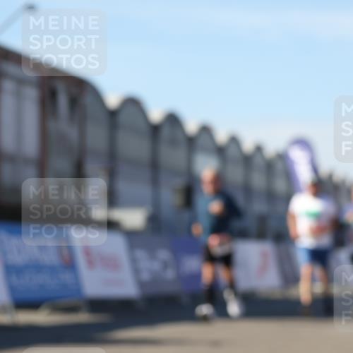 03.10.2025 - Köhlbrandbrückenlauf Luisa Fischer http://msf.ph/oto/9033794 03.10.2025 13:12:14 Ziel 4176, 4266, 4305, 4369, 4468, 4470, 4474, 4656, 5062, 5644, 5856, 6098, 6121, 6184, 6185, 6565, 6566 meine-sportfotos.de