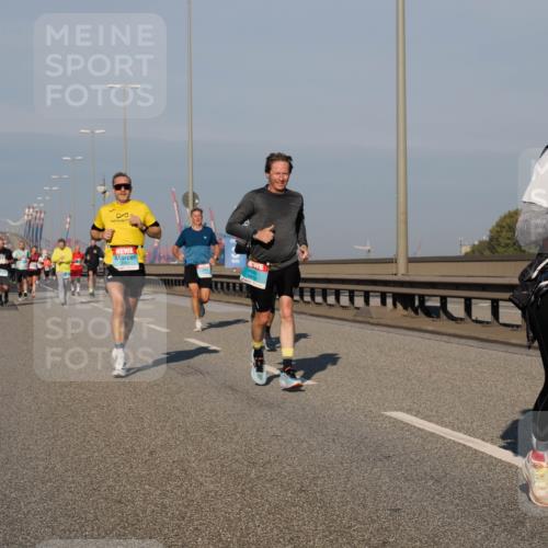 03.10.2025 - Köhlbrandbrückenlauf Fabian Wolf http://msf.ph/oto/9033829 03.10.2025 09:47:50 Position 3 3813, 3165 meine-sportfotos.de