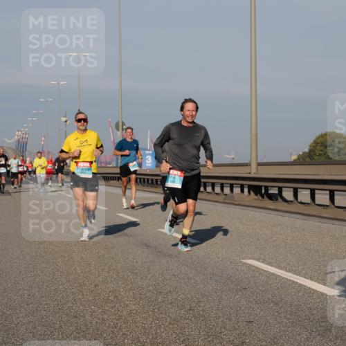 03.10.2025 - Köhlbrandbrückenlauf Fabian Wolf http://msf.ph/oto/9033832 03.10.2025 09:47:50 Position 3 3331, 3, 3813 meine-sportfotos.de