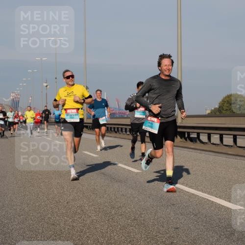 03.10.2025 - Köhlbrandbrückenlauf Fabian Wolf http://msf.ph/oto/9033841 03.10.2025 09:47:51 Position 3 3331, 3813 meine-sportfotos.de