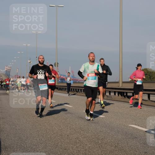 03.10.2025 - Köhlbrandbrückenlauf Fabian Wolf http://msf.ph/oto/9033933 03.10.2025 09:48:02 Position 3 2791, 3806 meine-sportfotos.de