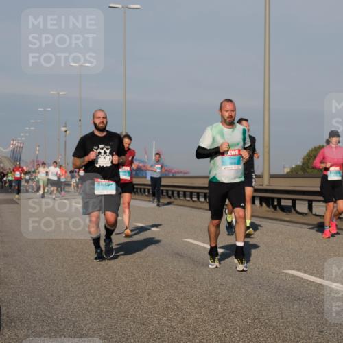 03.10.2025 - Köhlbrandbrückenlauf Fabian Wolf http://msf.ph/oto/9033939 03.10.2025 09:48:02 Position 3 3806 meine-sportfotos.de