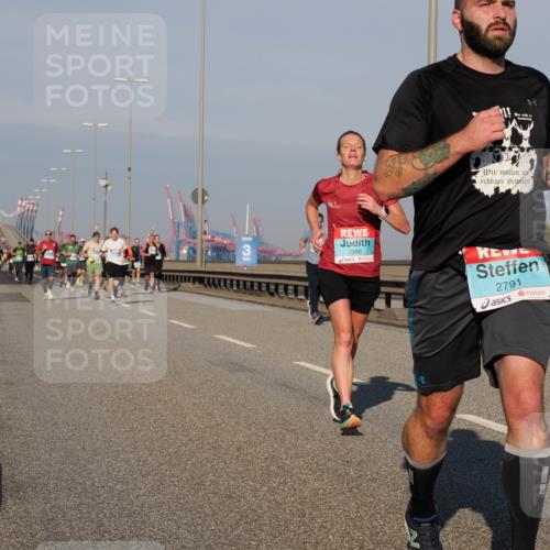 03.10.2025 - Köhlbrandbrückenlauf Fabian Wolf http://msf.ph/oto/9033978 03.10.2025 09:48:04 Position 3 2998, 2791 meine-sportfotos.de