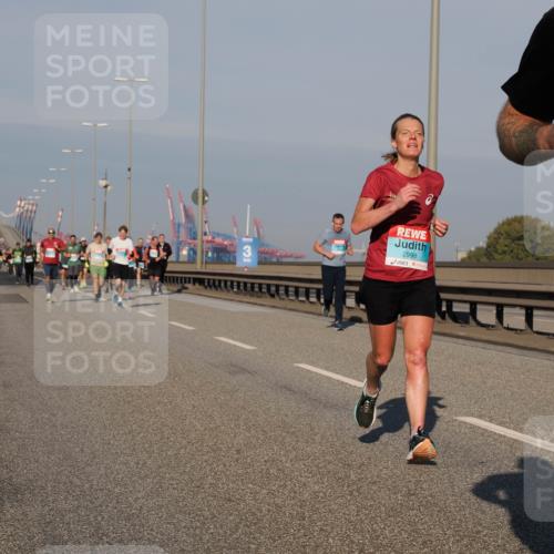 03.10.2025 - Köhlbrandbrückenlauf Fabian Wolf http://msf.ph/oto/9033985 03.10.2025 09:48:05 Position 3 2998 meine-sportfotos.de