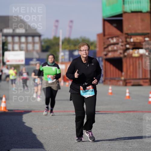 03.10.2025 - Köhlbrandbrückenlauf Michael Burmester http://msf.ph/oto/9033990 03.10.2025 10:42:43 Ziel 2226, 3283, 3623 meine-sportfotos.de
