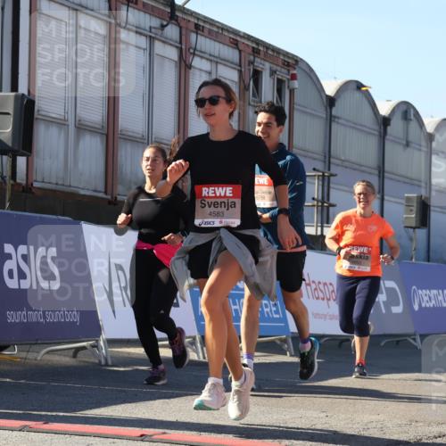 03.10.2025 - Köhlbrandbrückenlauf Luisa Fischer http://msf.ph/oto/9034016 03.10.2025 13:13:18 Ziel 4191, 4193, 4223, 4373, 4463, 4513, 4583, 4853, 5025, 5034, 5204, 5261, 5358, 5678, 5852, 6393, 6725, 6755, 6788, 6789, 6818 meine-sportfotos.de