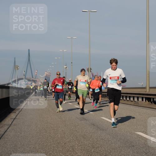 03.10.2025 - Köhlbrandbrückenlauf Fabian Wolf http://msf.ph/oto/9034038 03.10.2025 09:48:11 Position 3 3111 meine-sportfotos.de