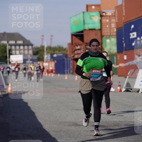 03.10.2025 - Köhlbrandbrückenlauf Michael Burmester http://msf.ph/oto/9034060 03.10.2025 10:42:50 Ziel 2226, 3131, 3283, 3623 meine-sportfotos.de