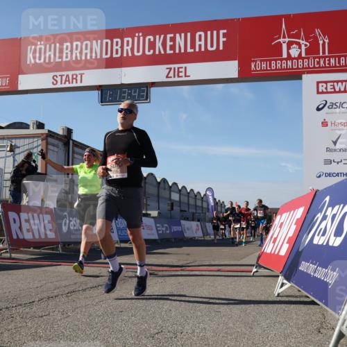 03.10.2025 - Köhlbrandbrückenlauf Luisa Fischer http://msf.ph/oto/9034077 03.10.2025 13:13:42 Ziel 4348, 4461, 4580, 4595, 5147, 5802, 5884, 5886, 5908, 6116, 6363, 6366 meine-sportfotos.de