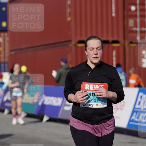 03.10.2025 - Köhlbrandbrückenlauf Michael Burmester http://msf.ph/oto/9034098 03.10.2025 10:42:55 Ziel 3131, 3623, 3649 meine-sportfotos.de