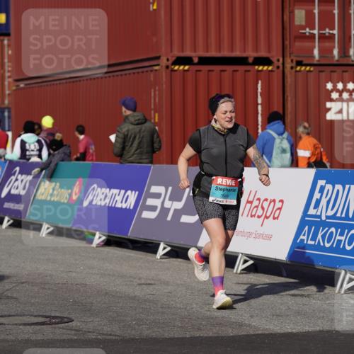 03.10.2025 - Köhlbrandbrückenlauf Michael Burmester http://msf.ph/oto/9034117 03.10.2025 10:42:58 Ziel 3649 meine-sportfotos.de