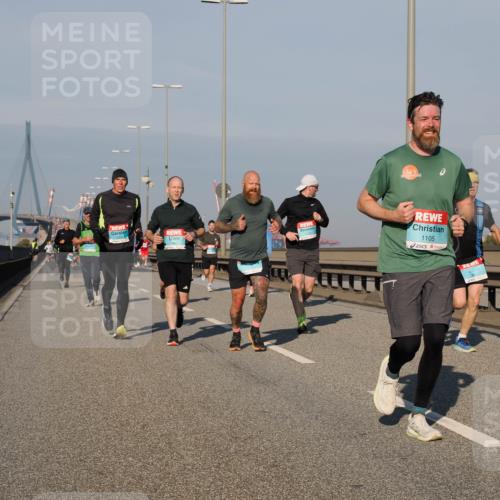03.10.2025 - Köhlbrandbrückenlauf Fabian Wolf http://msf.ph/oto/9034153 03.10.2025 09:48:19 Position 3 1105 meine-sportfotos.de