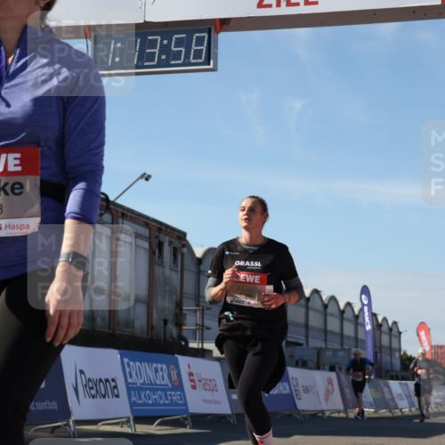 03.10.2025 - Köhlbrandbrückenlauf Luisa Fischer http://msf.ph/oto/9034156 03.10.2025 13:13:57 Ziel 4188, 4306, 4348, 4522, 4612, 4642, 4868, 5078, 5640, 5700, 5727, 6125, 6227, 6228, 6366, 6487, 6488, 6604, 6766 meine-sportfotos.de