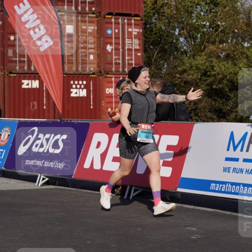 03.10.2025 - Köhlbrandbrückenlauf Michael Burmester http://msf.ph/oto/9034158 03.10.2025 10:43:00 Ziel 3649 meine-sportfotos.de
